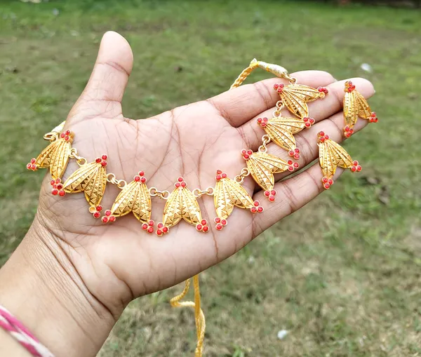 Assamese_Traditional_Gold_Plated_Jakoi_Golpata_Necklace_Set_For_Women_&_Girls
